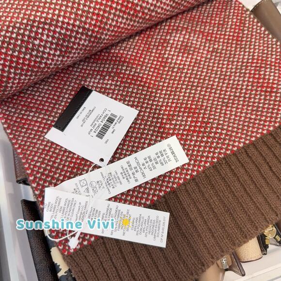 NWT Bundle Coach Fair Isle Print Knit Muffler CCW05 & Gloves CCW71 Sable Multi - Picture 7 of 14